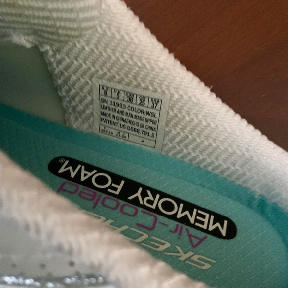 SKECHERS Slip-ins Sneakers SZ 8 - Picture 10 of 10